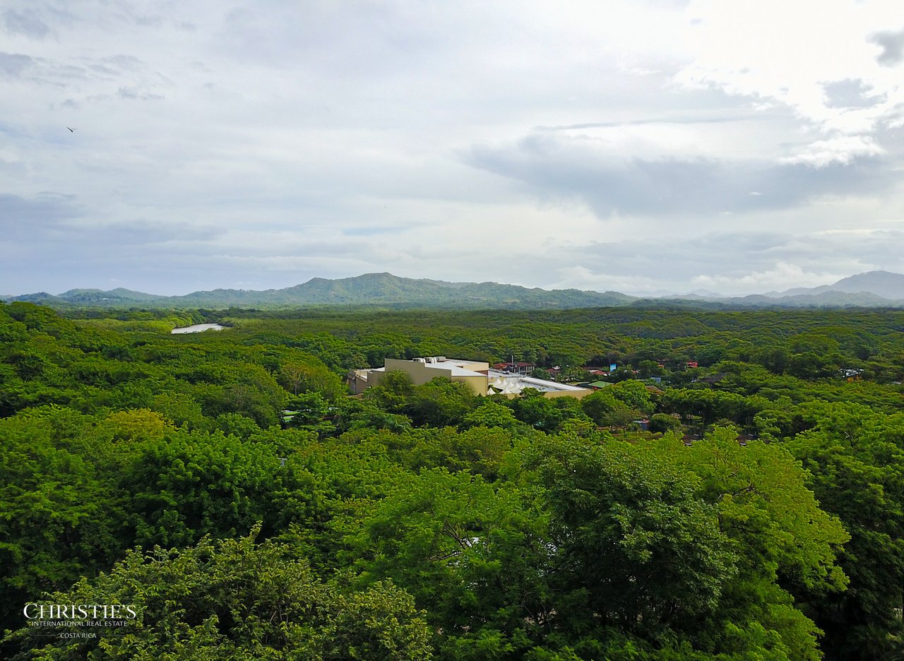 Casa Solreva | Tropical Luxury Living with Sweeping Panoramic Views