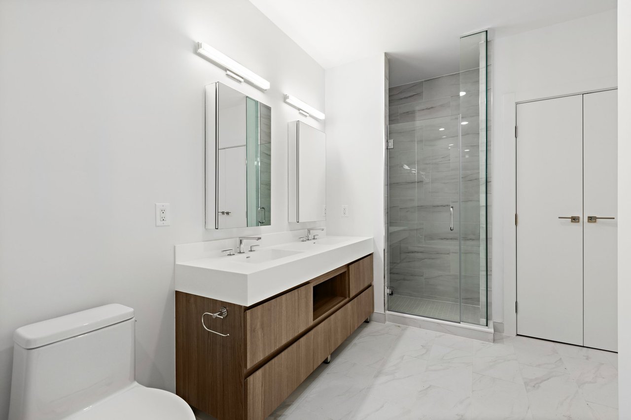 OTTO 4 BEDROOMS | 5 BATHROOMS
