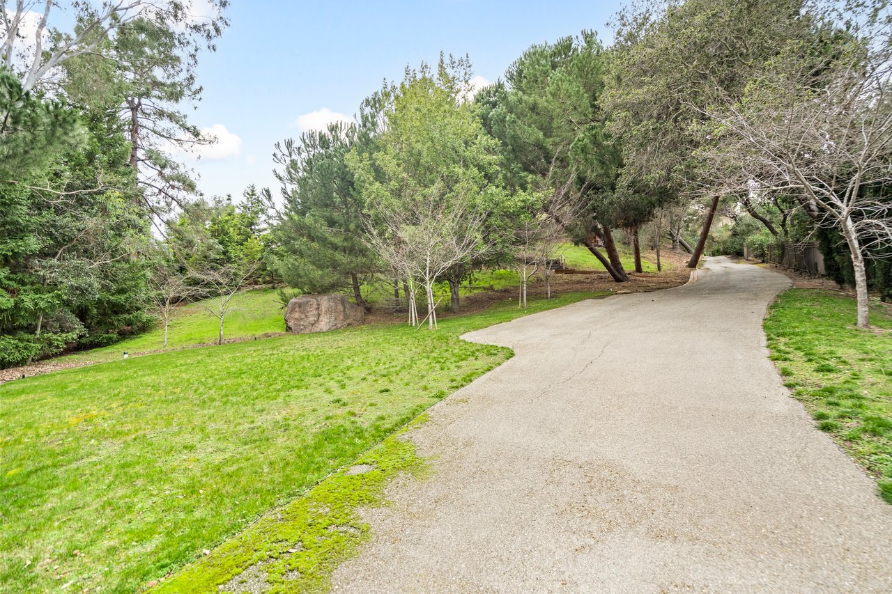 11481 Magdalena Rd