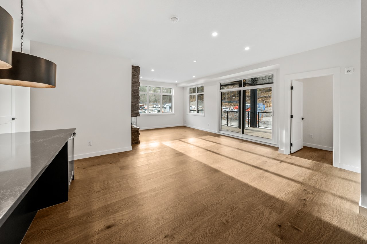 204 - 10 Cascade Ridge