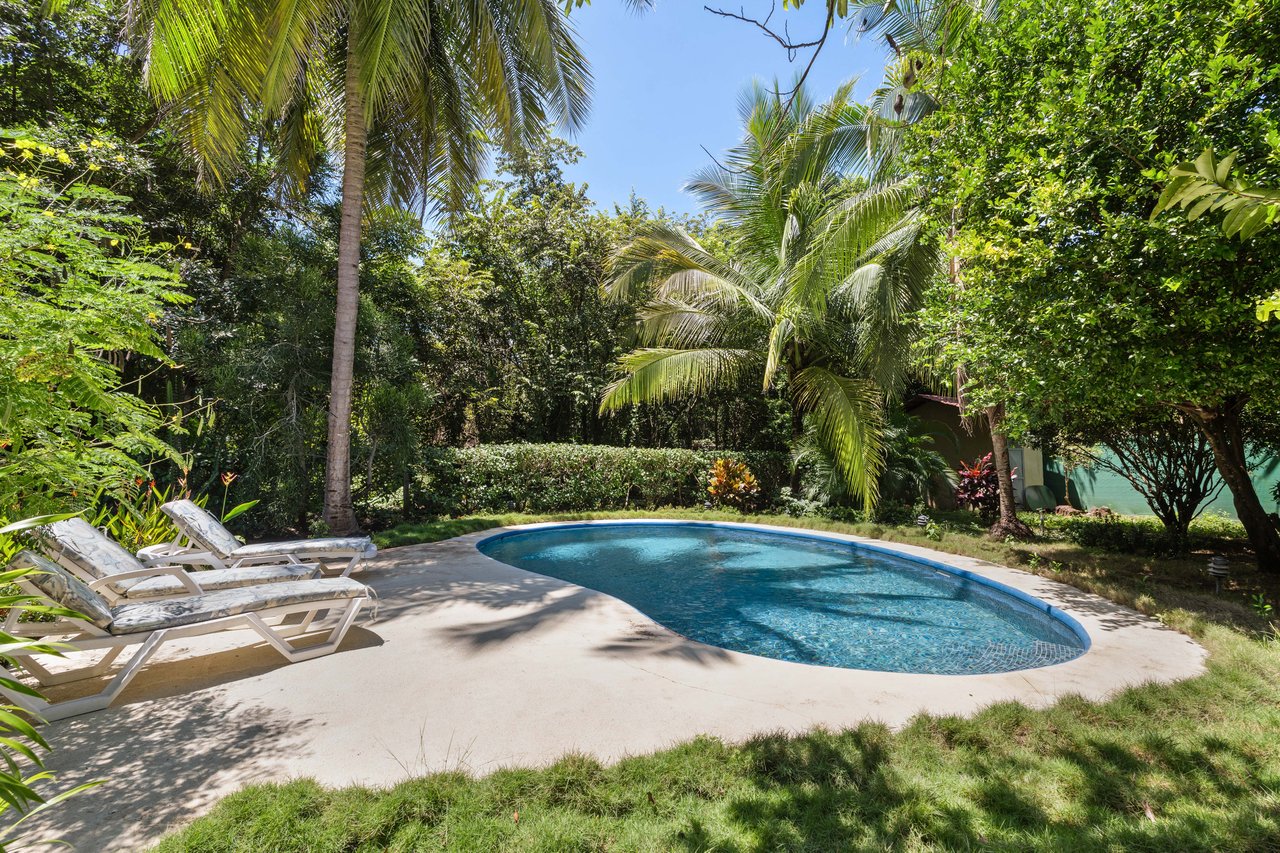 Casa El Coco | Modern Beach Retreat Steps from the Sand in Palm Beach Estates