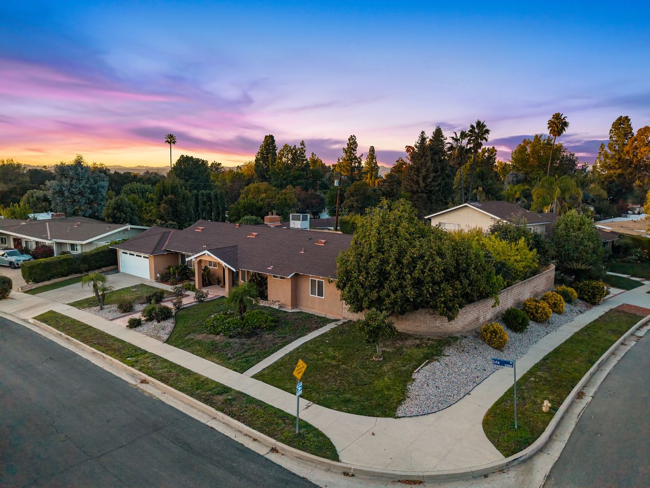 23001 Lita Pl, Woodland Hills, CA 91364