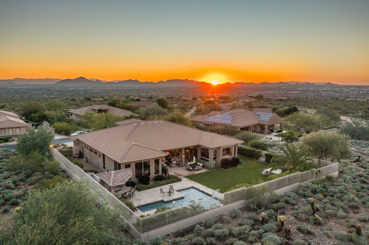 11368 E WINCHCOMB Drive