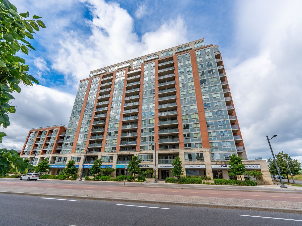 60 South Town Centre Boulevard, 917