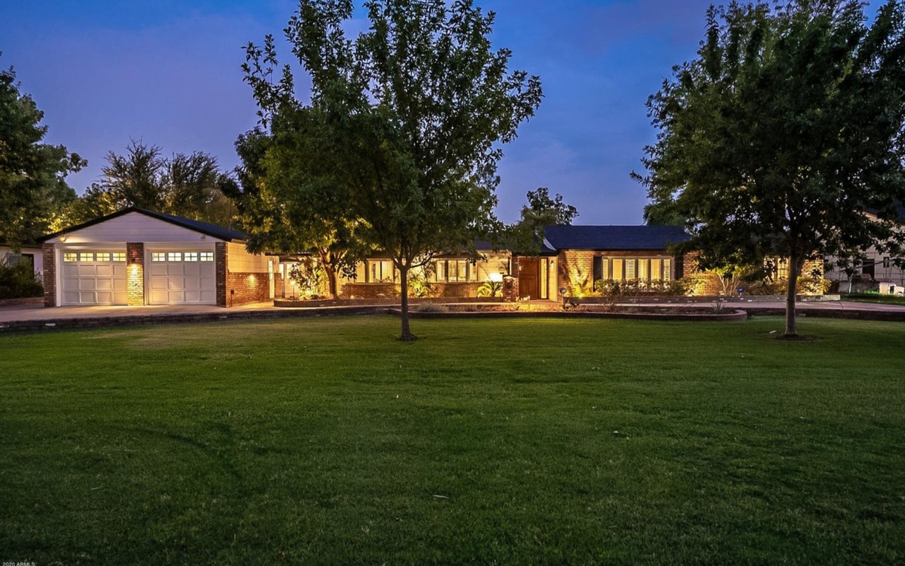 Featured Property: 333 W. Berridge Lane, Phoenix