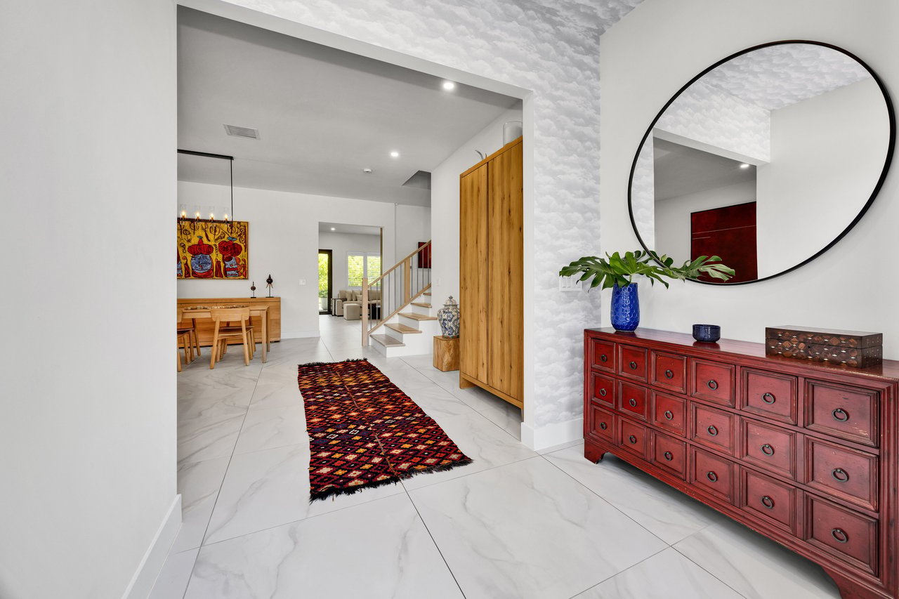 Modern Luxury Living Near Pinecrest