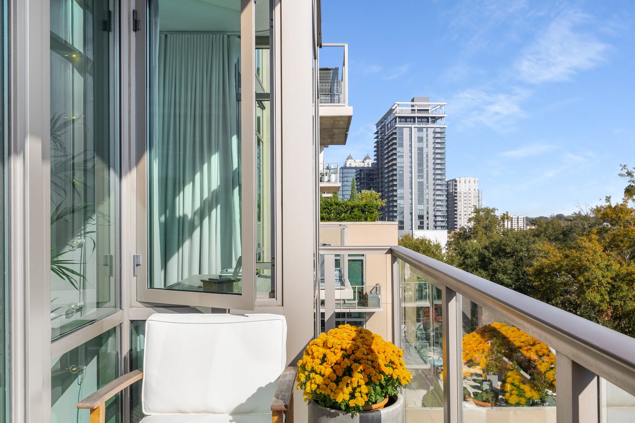 905 Juniper Street NE Unit 704