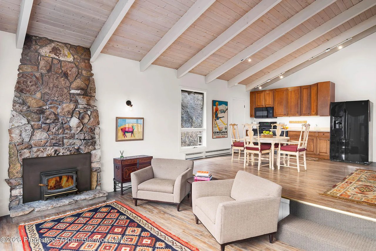 37 Picket Pin Lane