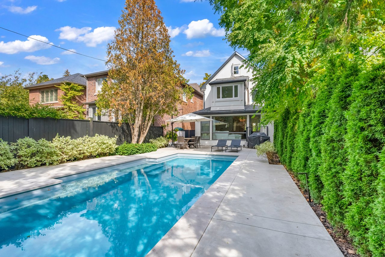 Gorgeous Upgraded Residence