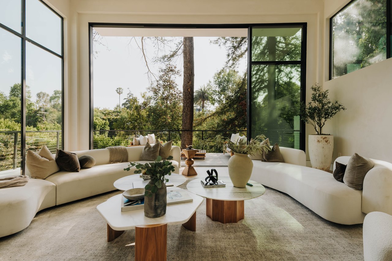 260 S Canyon View Dr