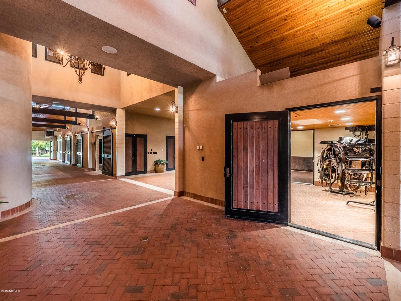 525 Longhorn Creek Lane