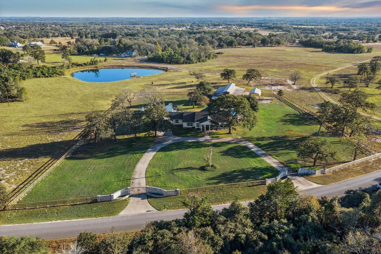 1694 Mill Creek Road Bellville, Texas, 77418 