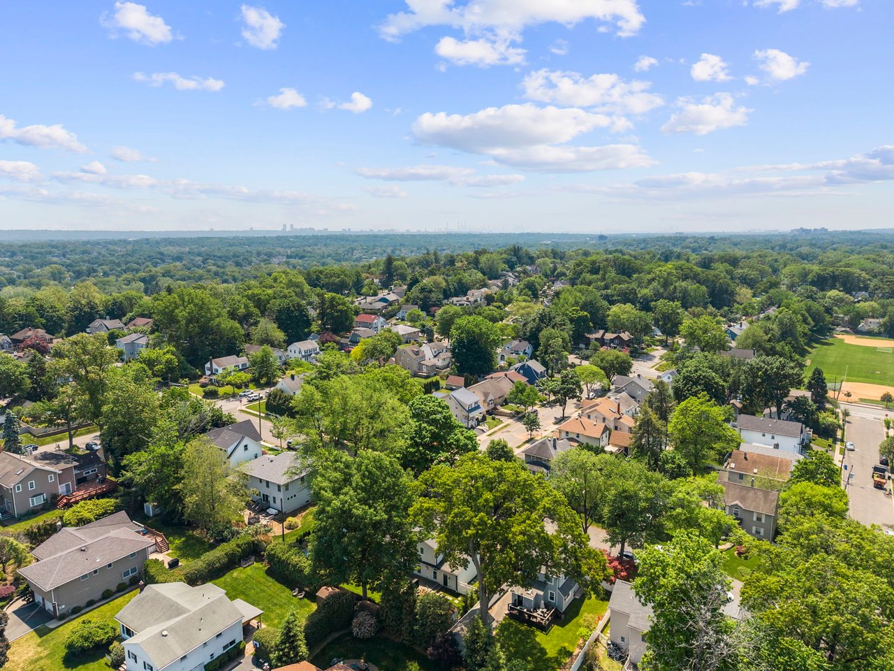 200 Hillside Ave, River Edge, NJ 07661