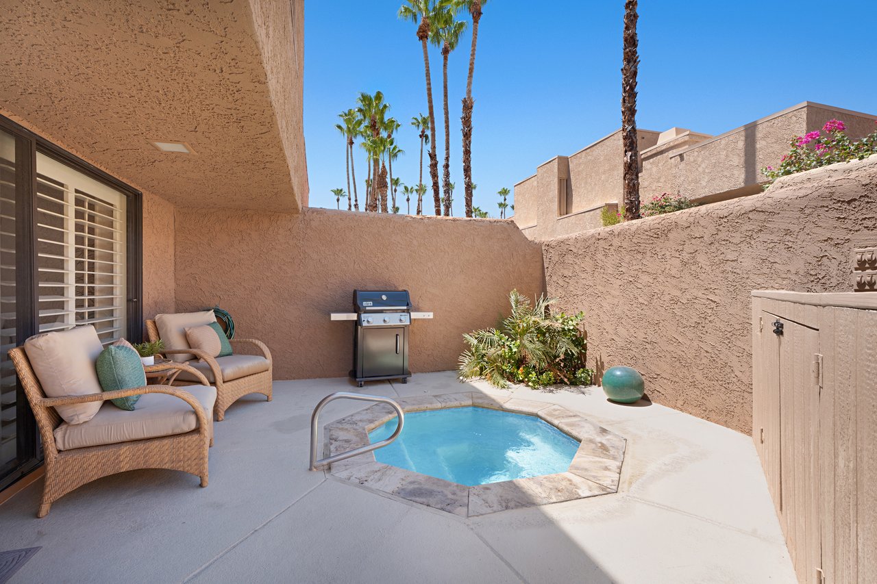 Foxtail Luxe Retreat