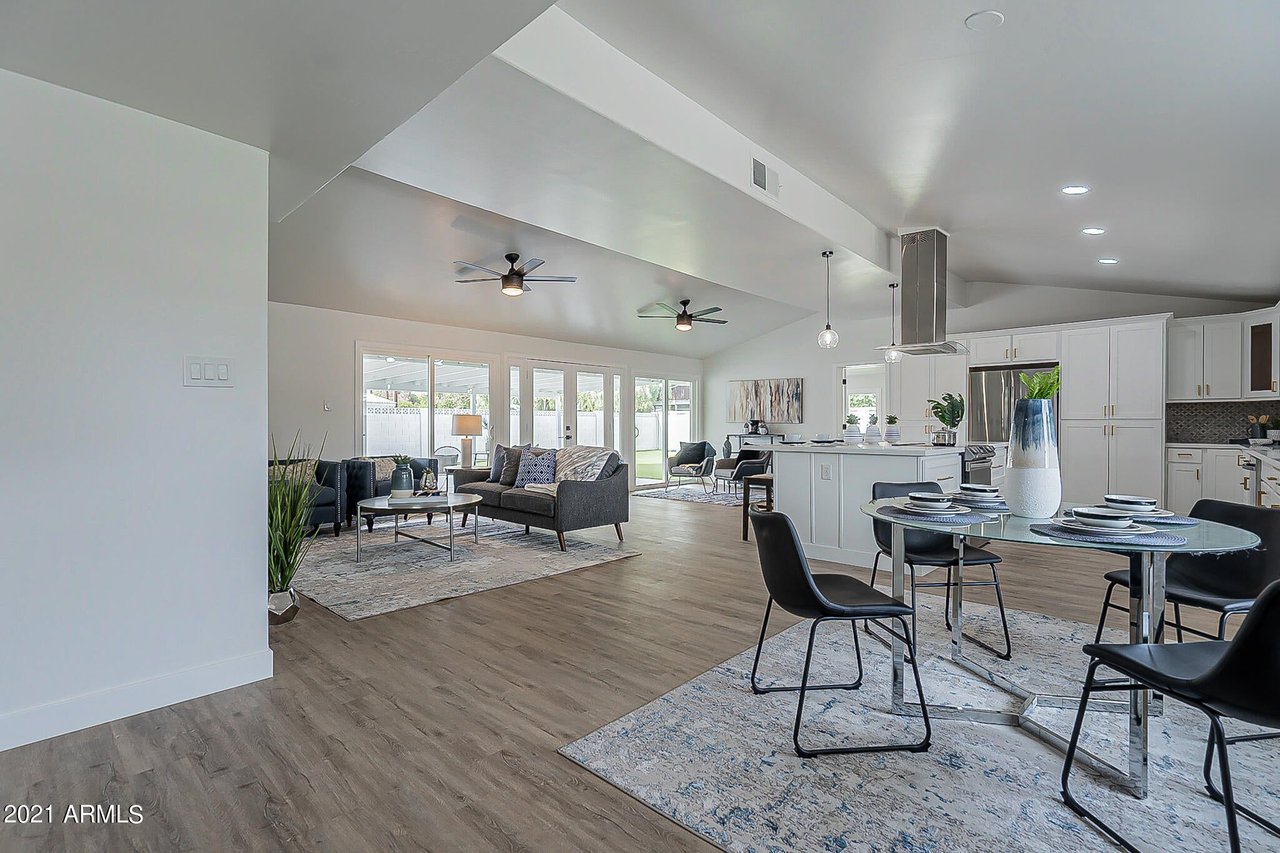 1202 W Bethany Home Rd
