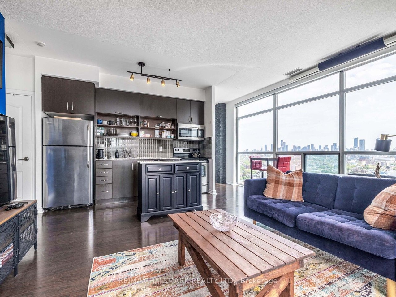 VIBE CONDOS
