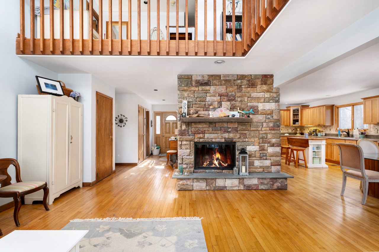 48 Island View Drive West