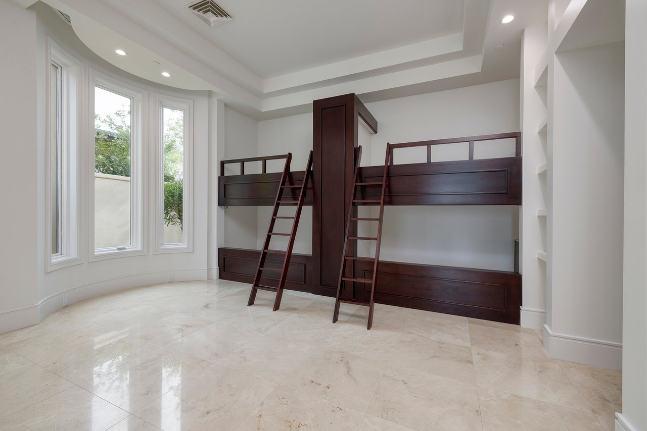 5148 Spanish Heights Dr