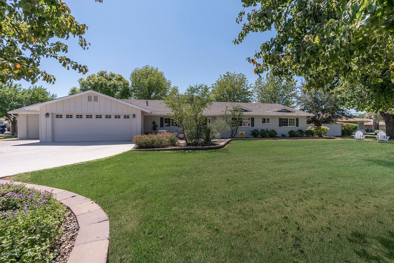 4121 E Medlock Dr