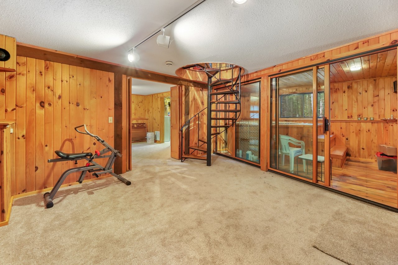 308 Hidden Ln