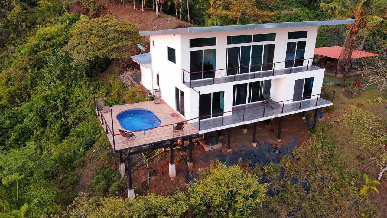 Exceptionally Private Home with Panoramic Ocean, Mountain & Sunset Views - Casa Sol