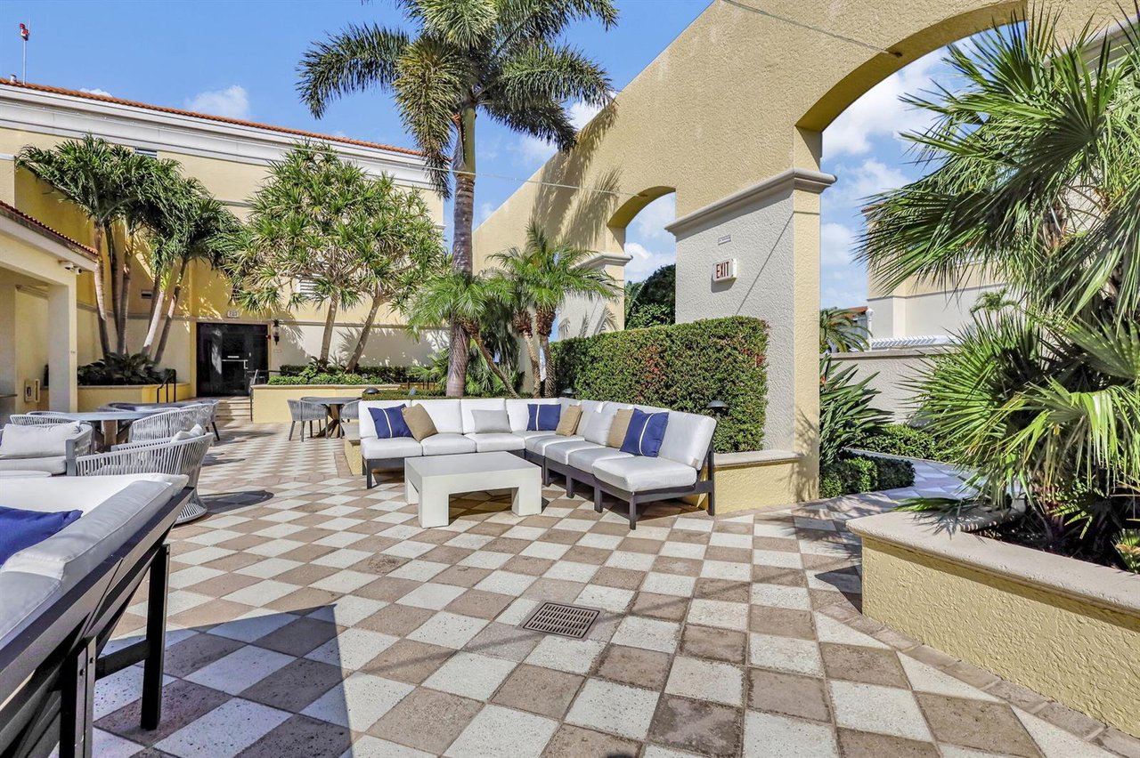 Two City Plaza Condo Unit 511