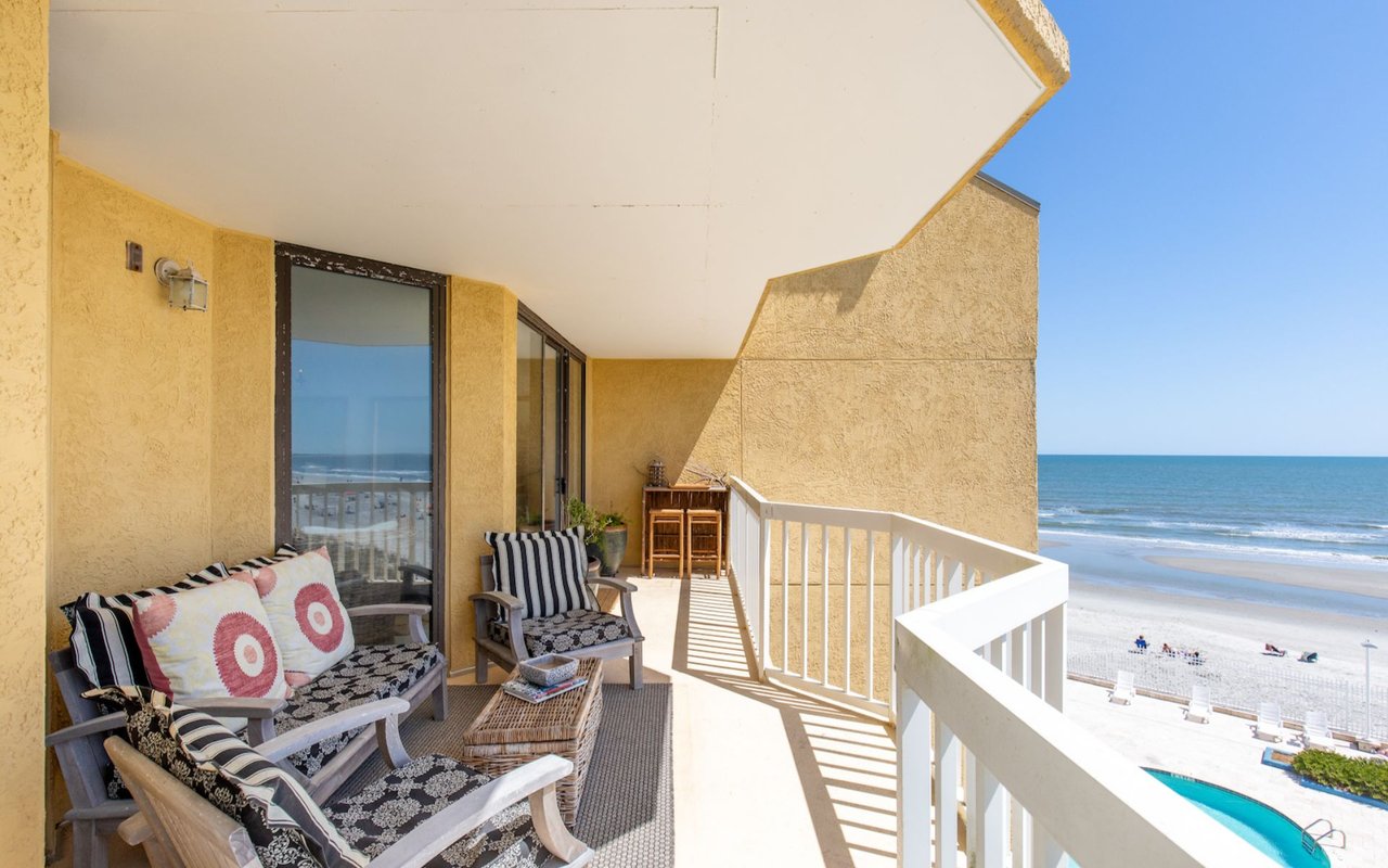 For Sale – Luxury Condos with Water Views
