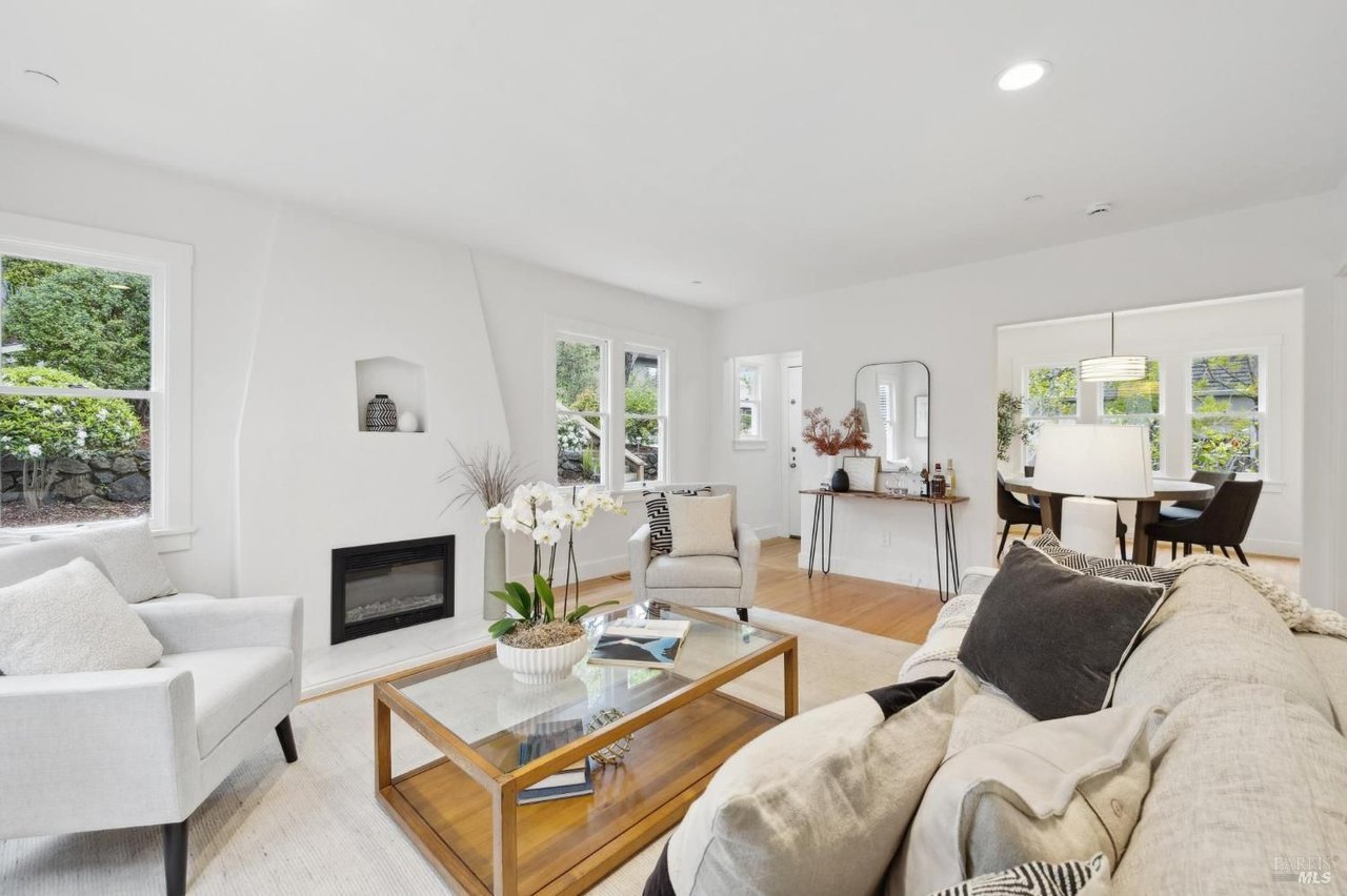 27 Rutherford Ave