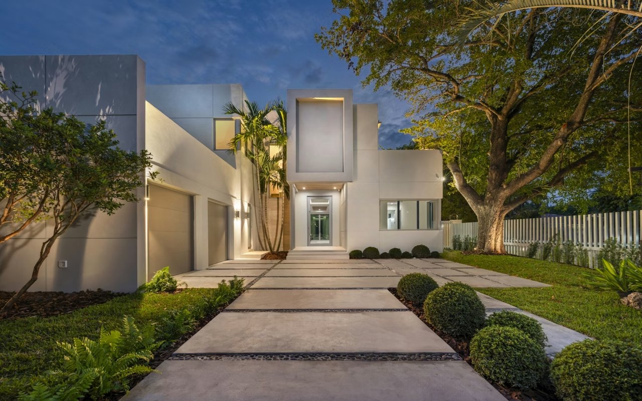 The Uncomfortable Truth Behind “Overpricing” in the LA Luxury Market (And Why It Still Happens)
