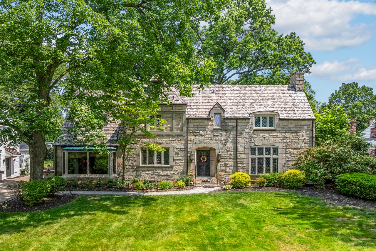 694 Valleyview Road