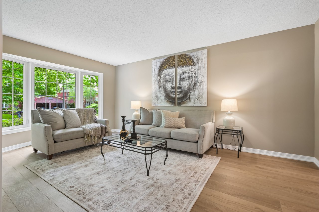 Unbeatable location in Glen Abbey!