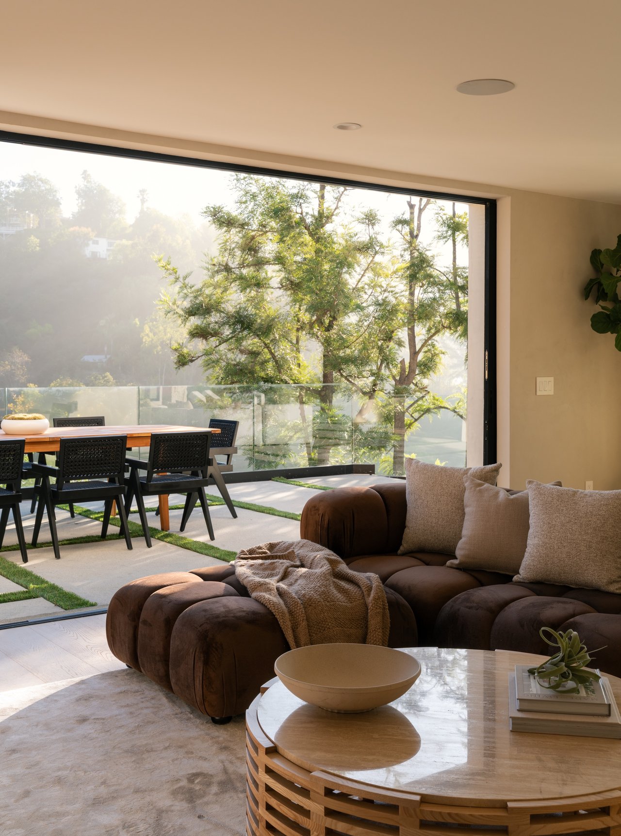 quintessential Hollywood Hills