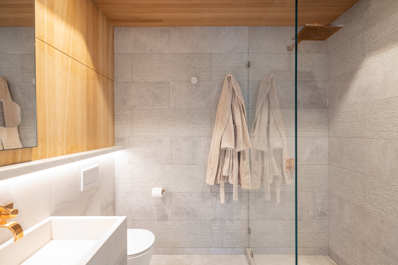 330 N Arden Blvd, Hancock Park