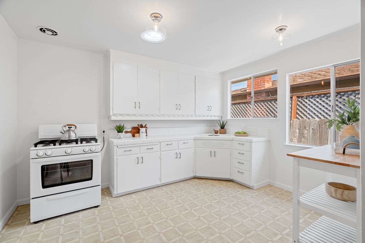 1105 W Mc Kinley AVE