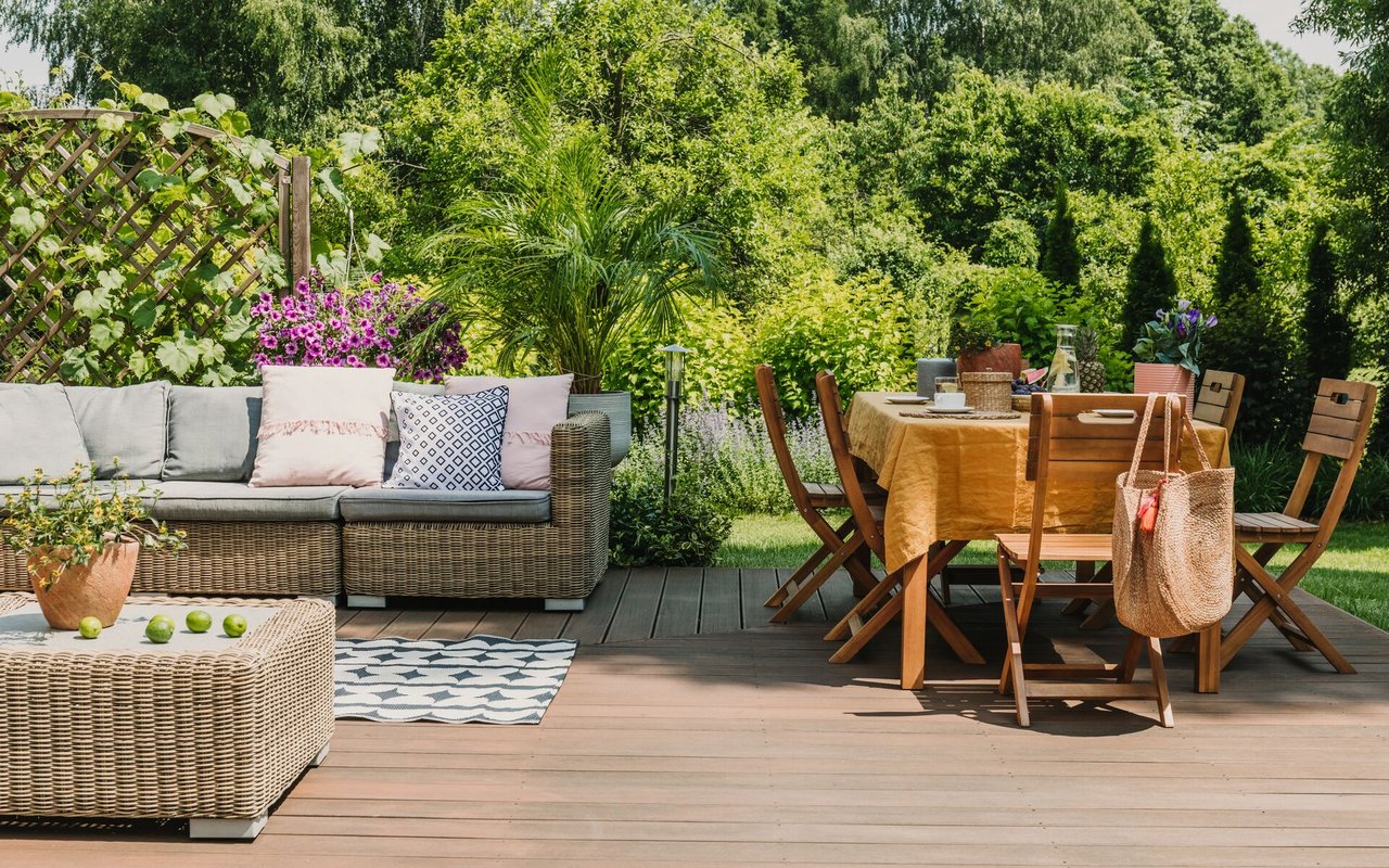 5 Ways To Upgrade Your Outdoor Living Space