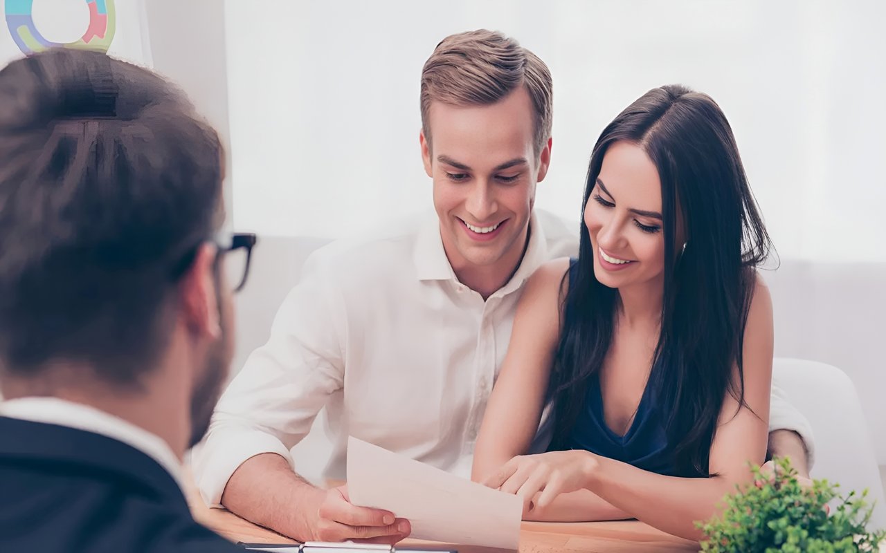 Why Your Loan Officer is Key to a Smooth Home Buying Experience