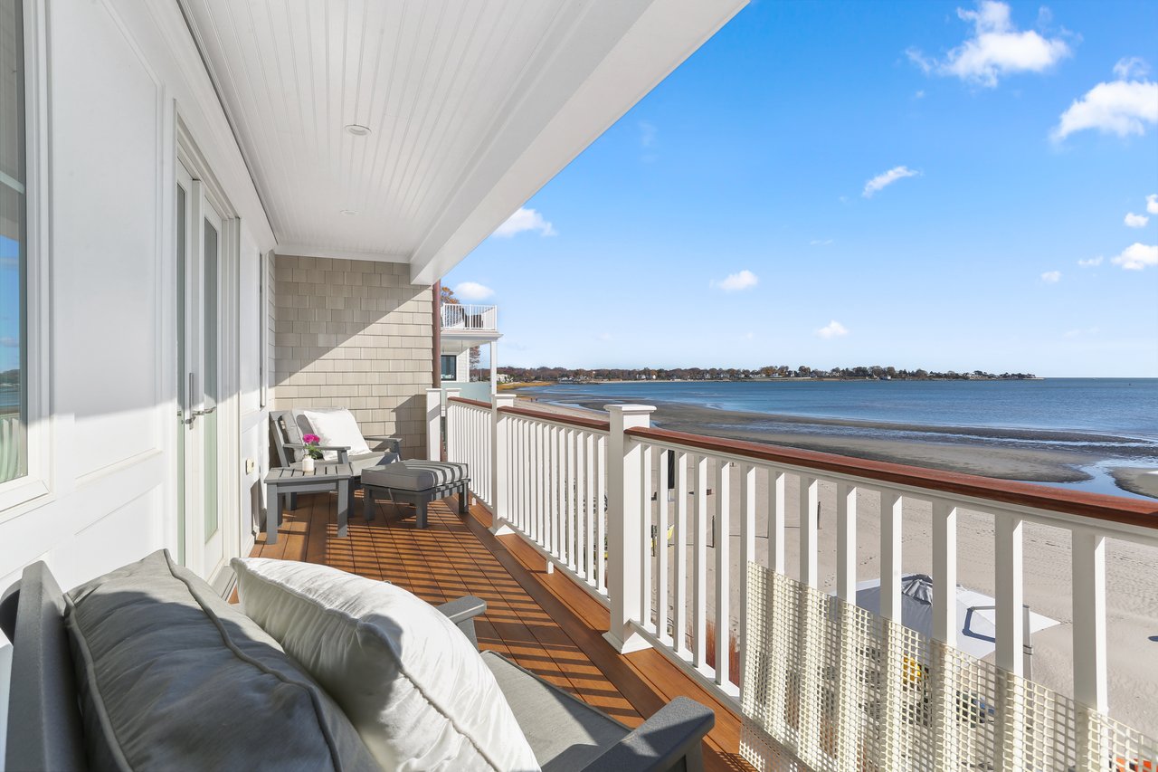 WATERFRONT LUXURY * PRIVATELY SOLD * RECORD SETTING PRICE