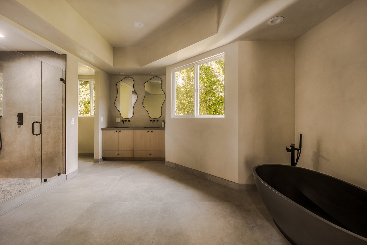 1969 Curson Pl, Hollywood Hills 
