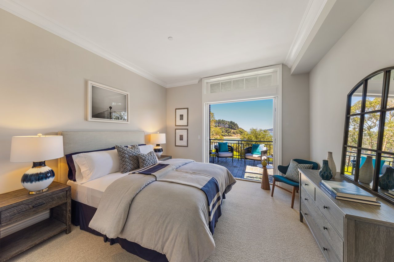 62 De Silva Island Drive Mill Valley