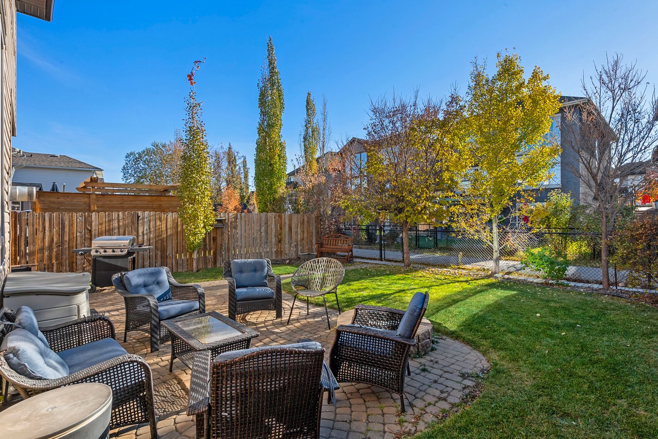 25 Tuscany Summit Terrace NW