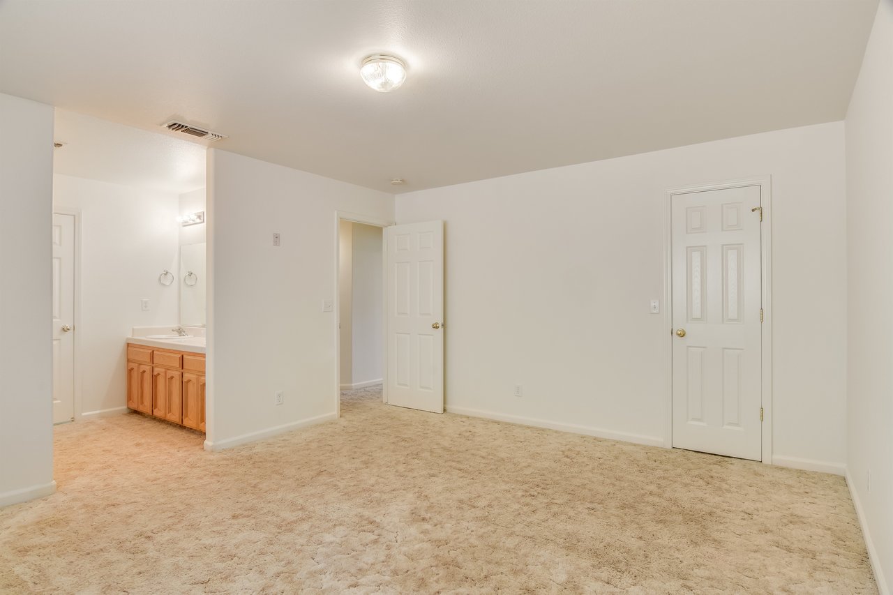 27557 Paradise Valley Lane Clovis California 93619