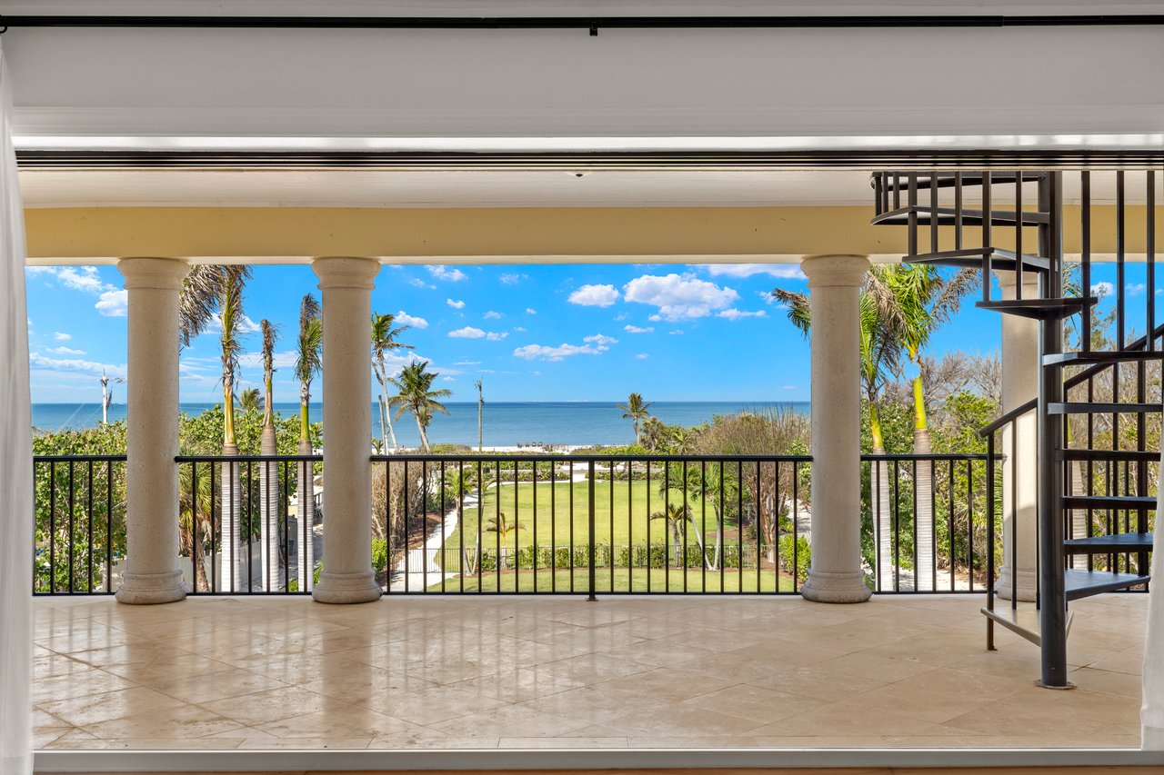 16205 Captiva DR