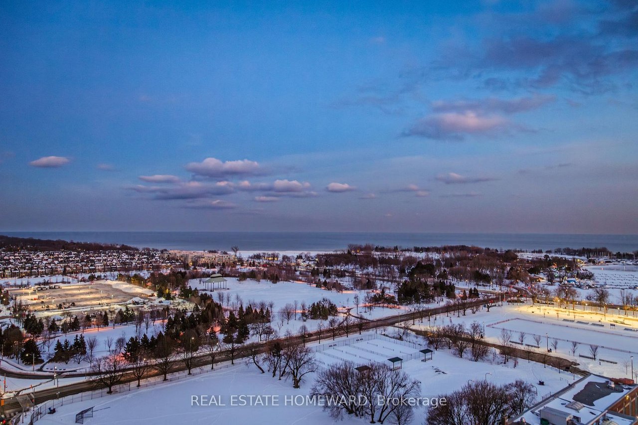 PENTHOUSE BY THE BEACHES 