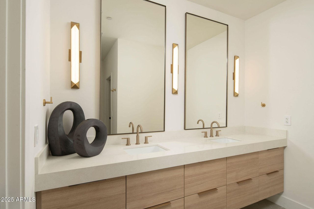 12344 E POINSETTIA Drive