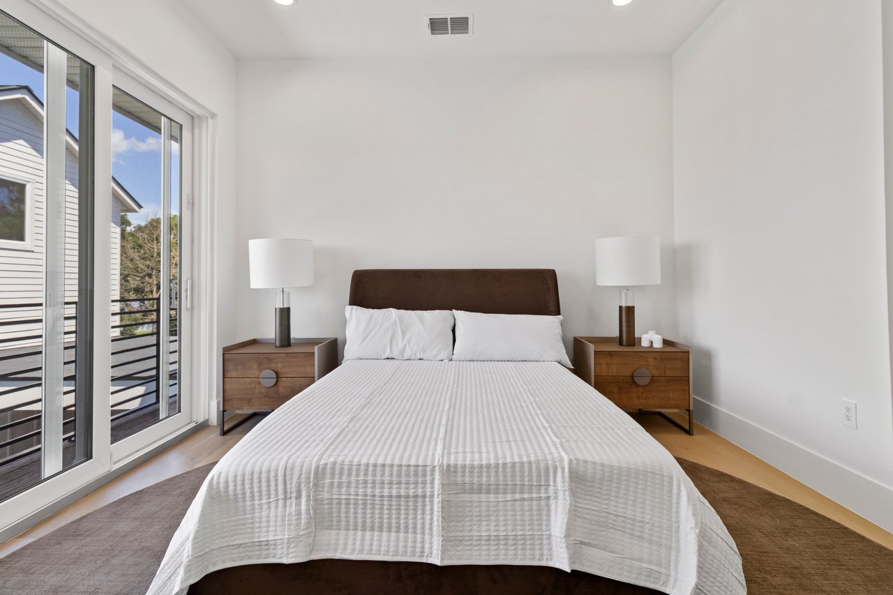 7706 Ficquette Rd- Windermere