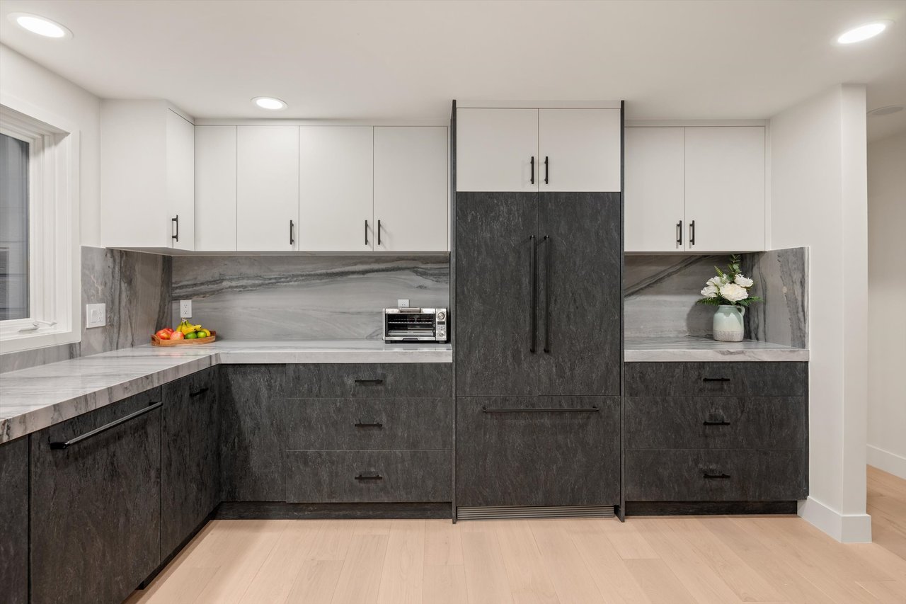 Designer Living with Unmatched Mountain Views