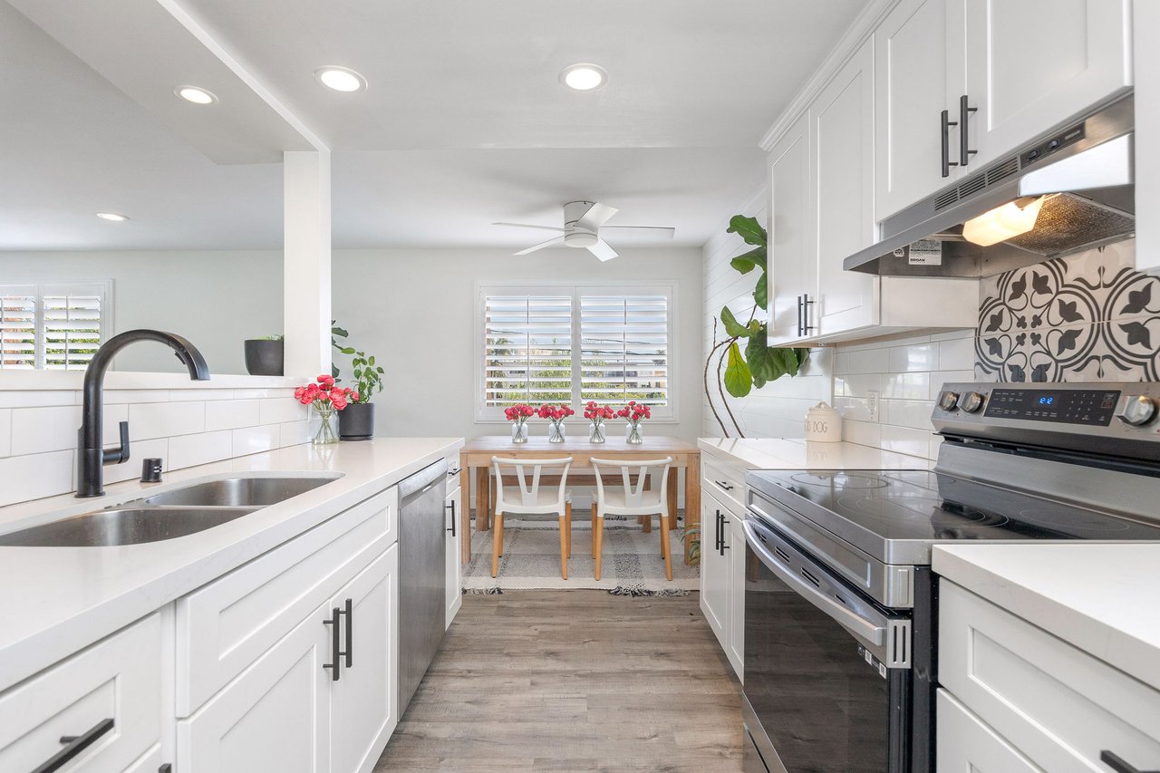 100 Loma Ave #404