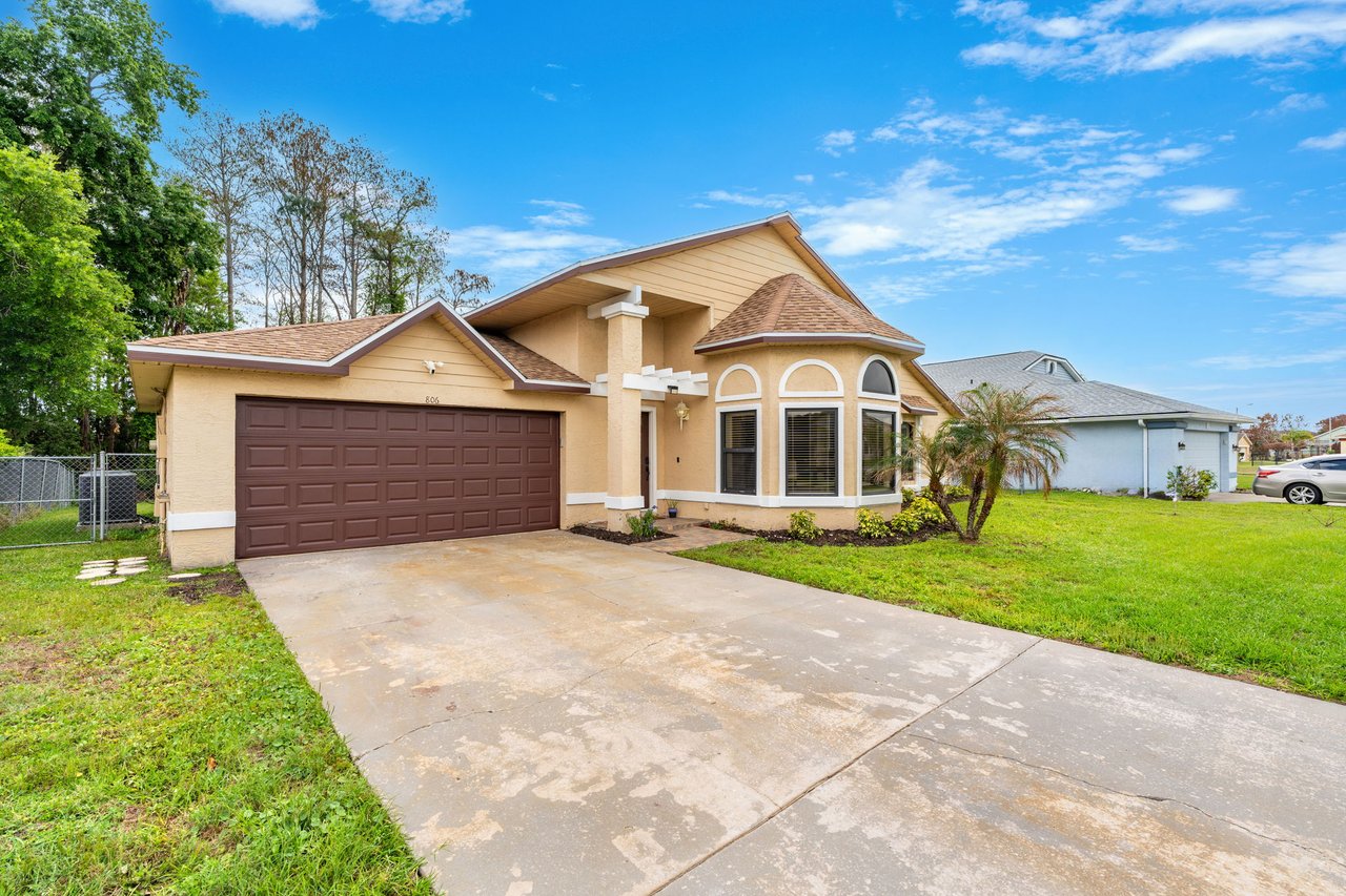 806 VERMONT WOODS LANE