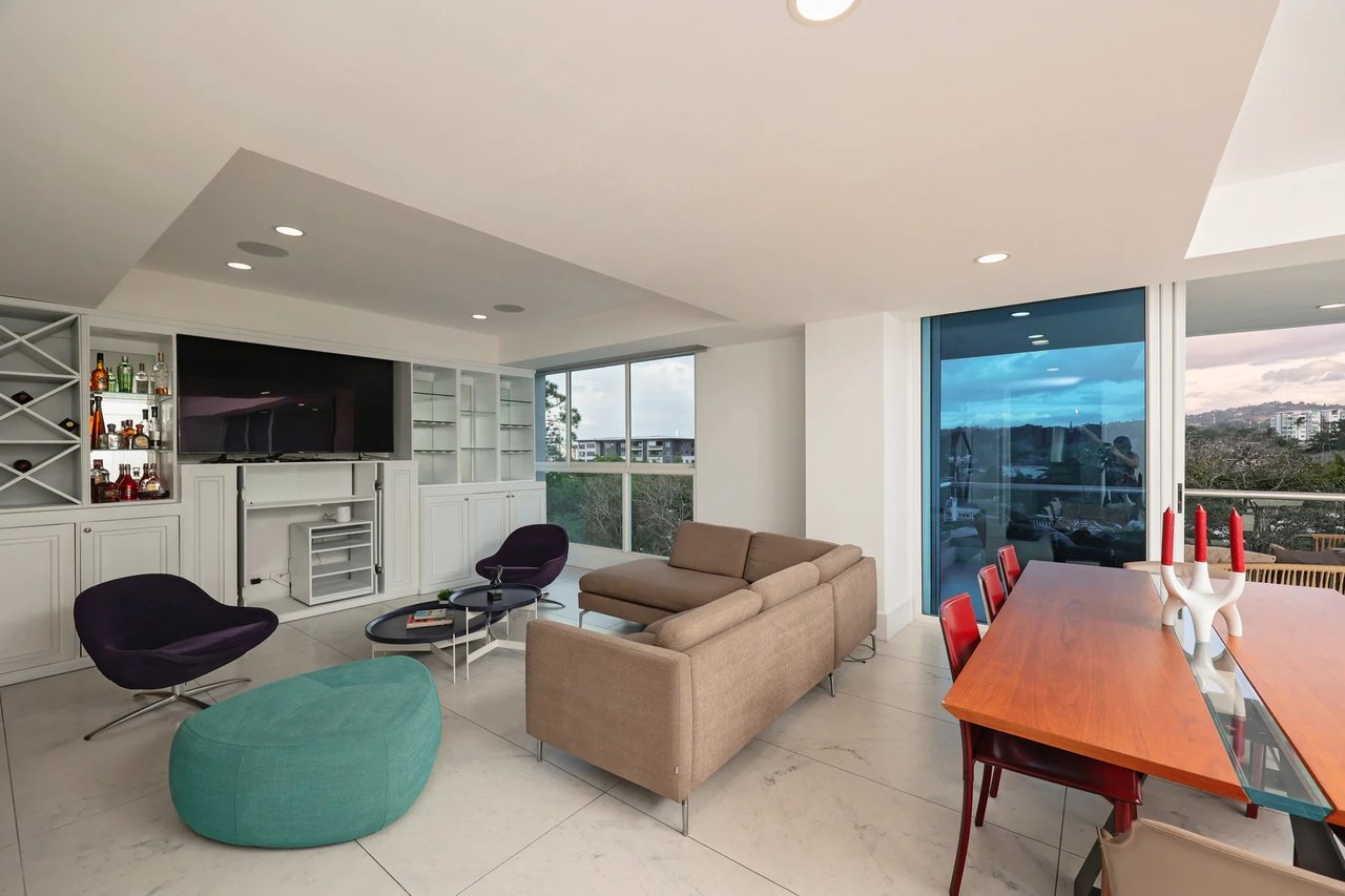 Price Value Opportunity, Escazu, San Jose