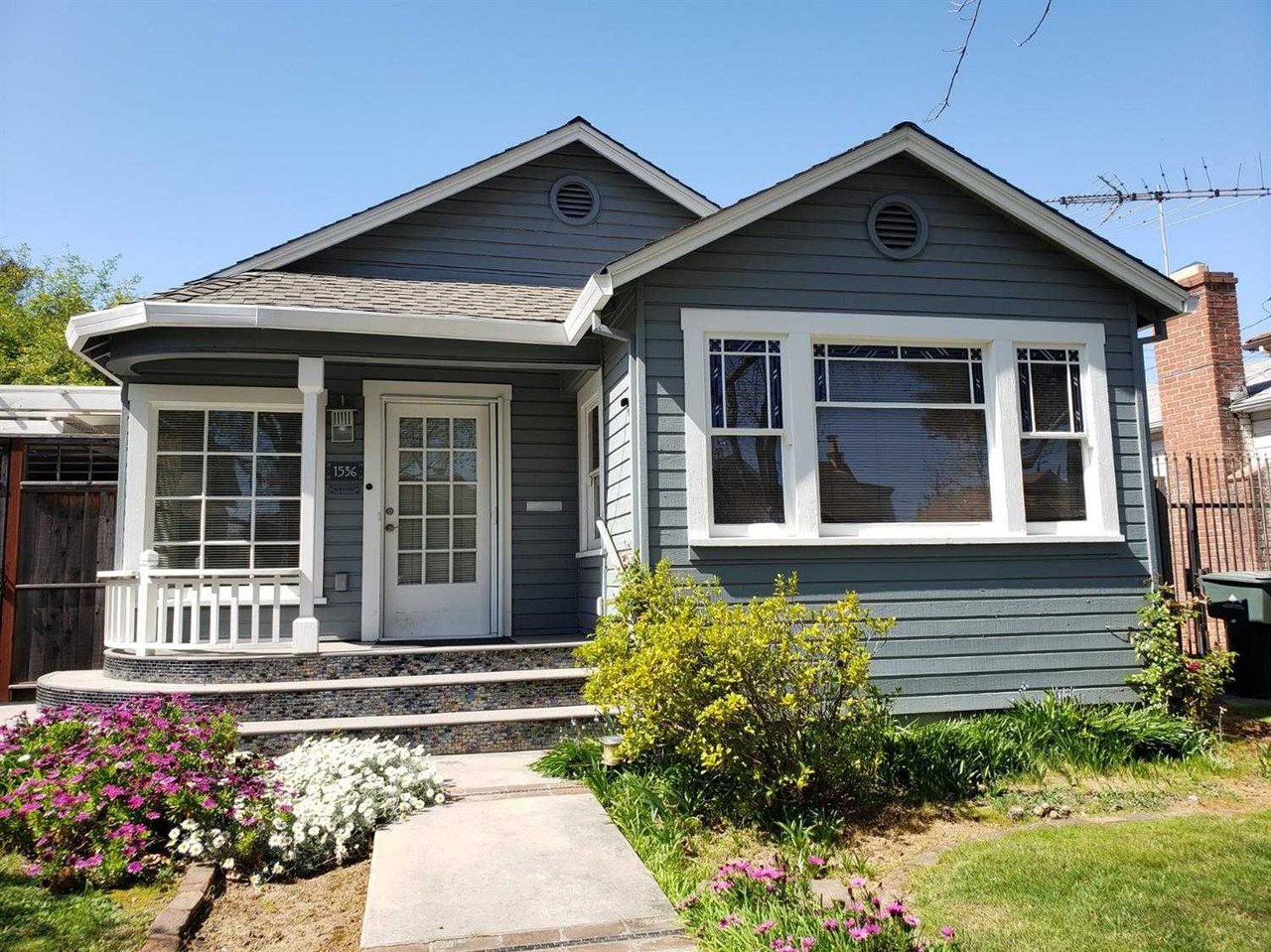 1536 49th Street